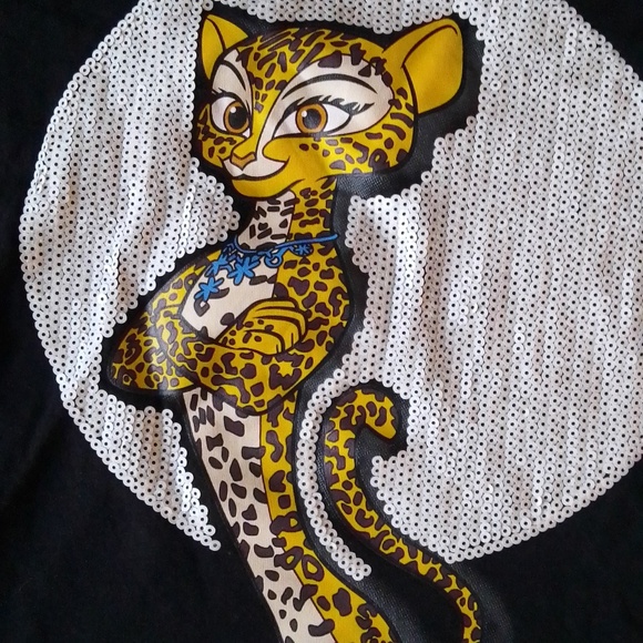 Women's size med black sequin graphic t shirts - Picture 2 of 4